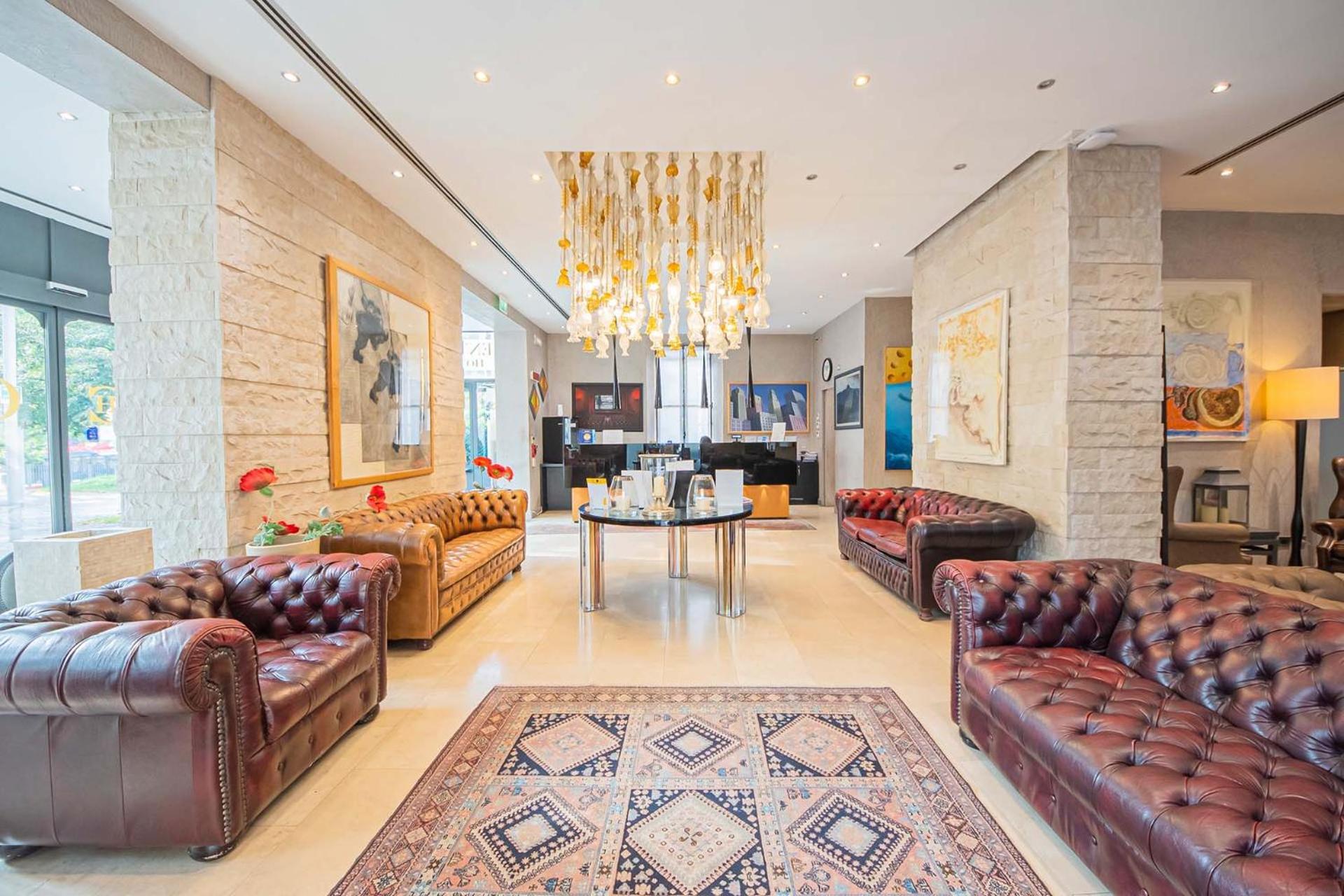 Century Hotel Парма Екстер'єр фото