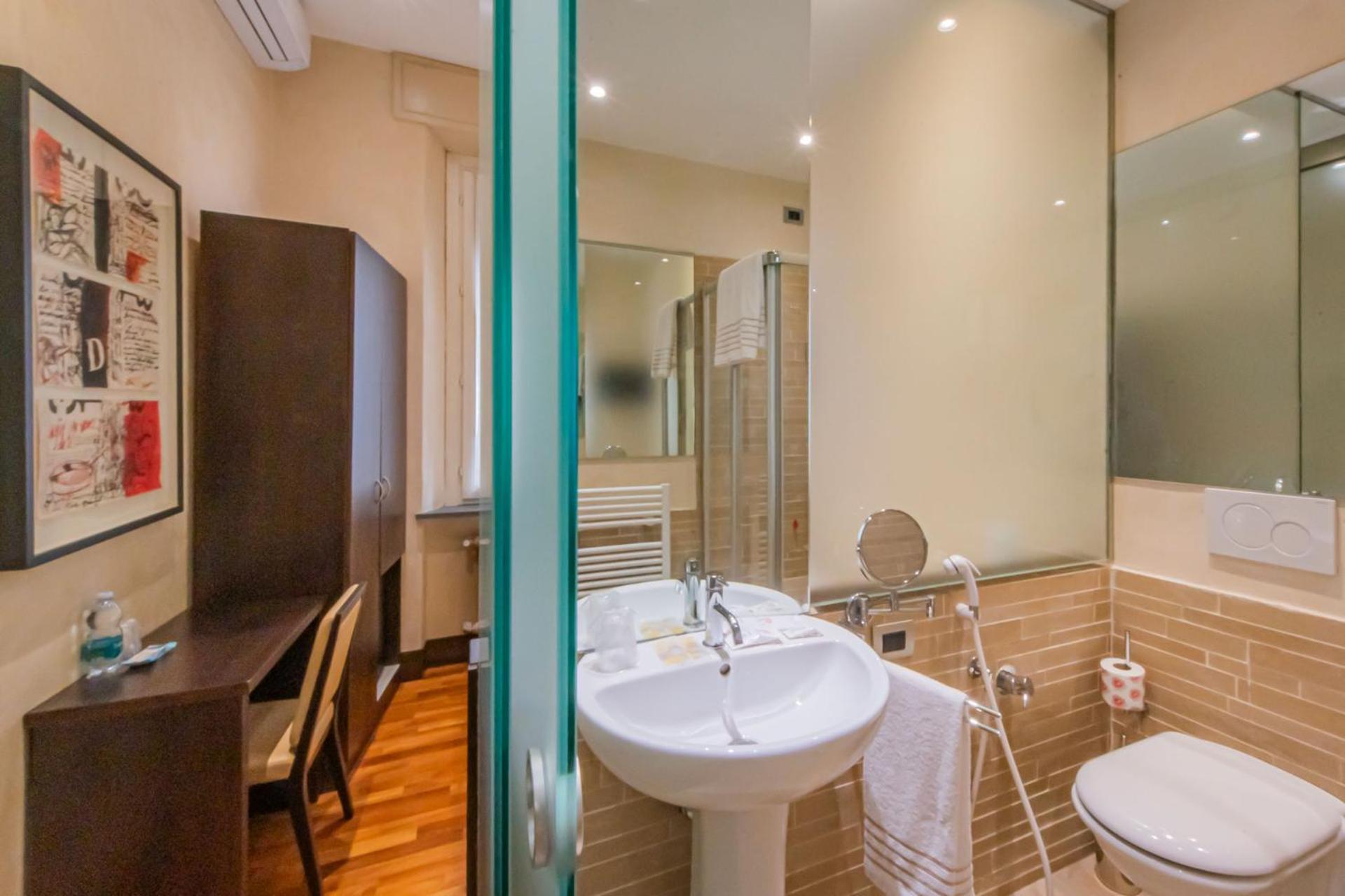 Century Hotel Парма Екстер'єр фото